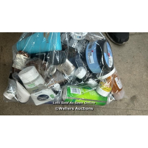 4554 - BAG OF PRE OWNED COSMETIC