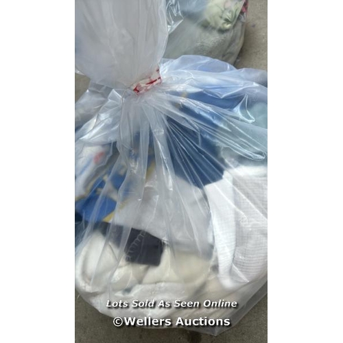 4565 - BAG OF PRE OWNED TOWELS AND COVERS