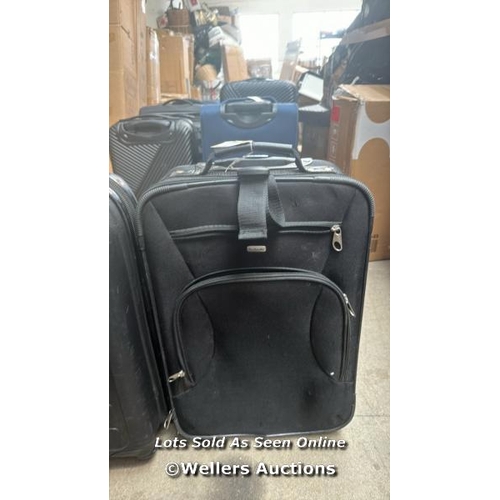 4579 - X2 SUIT CASE THE TRAVERLLER