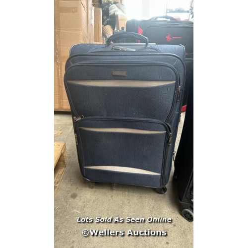 4592 - SUIT CASE IT LUGGAGE