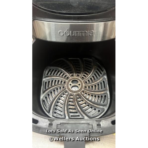 6081 - GOURMIA 6.7L DIGITIAL AIR FRYER / POWERS UP / SIGNS OF USE / W1