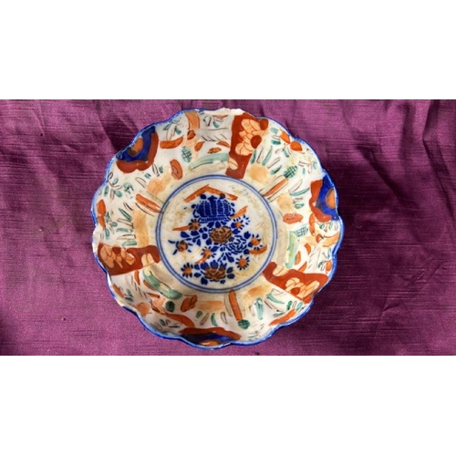 110 - 19th century Japanese Imari dish, hand painted, slight chip, 6.5cm (h) x 15.5cm (dia)  / All lots ar... 