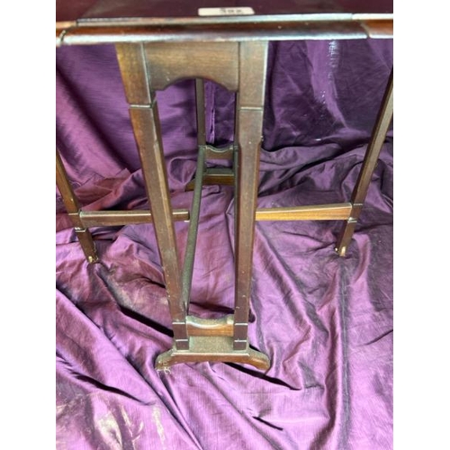 392 - Early 20th century mahogany drop leaf table, requires top reattaching, 55cm (h) x 87cm (h) x 60cm (d... 