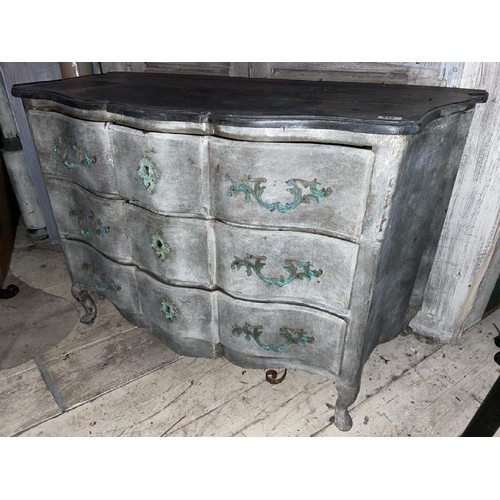 505 - An 18th century Louis XV serpentine three-drawer chest disguised as nine, 80cm (h) x 120cm (w) x 56c... 