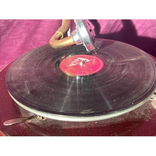 521 - A Soundmaster Gramophone  / All lots are located at The Barn, Hampstead Farm, Nr Henley on Thames, O... 