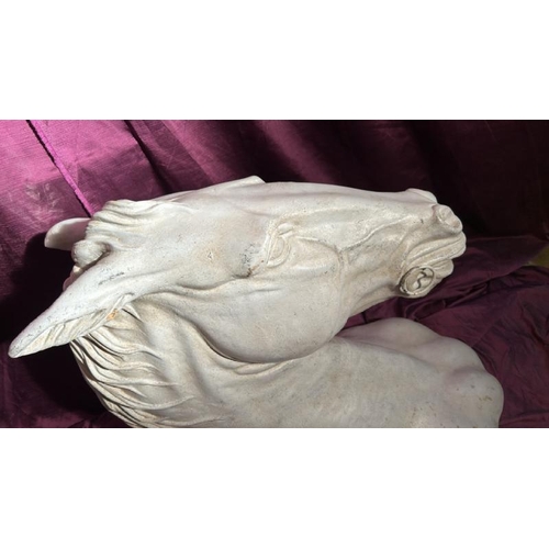 559 - A resin bust of a horses head, 95cm (h)  / All lots are located at The Barn, Hampstead Farm, Nr Henl... 