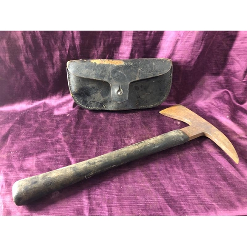 64 - Early 20th century firemans axe inscribed Chillington ARPAX with pouch, 38cm (l) x 20cm (w)  / All l... 