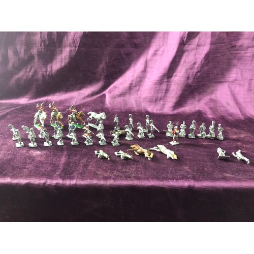 38 - Lead soldiers, Napoleonic Waterloo soldiers, horses, martching band - very large quantity  / All lot... 