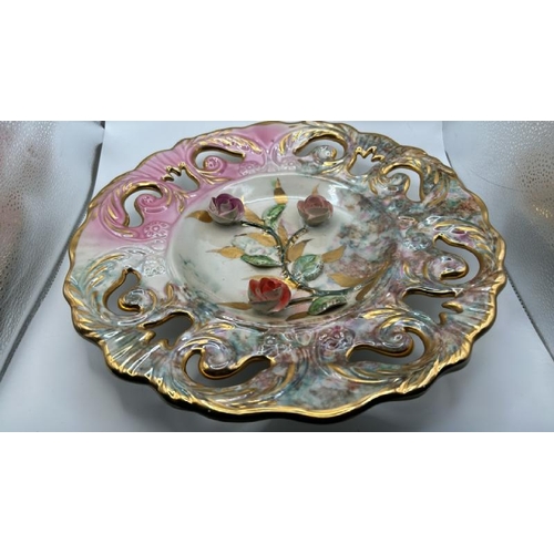 114 - A HB Quaregnon pottery decorative plate  / All lots are located at Gower Reclamation, Unit 17b, Crof... 