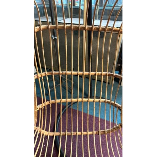 146 - Hanging cane chair, 170cm (h)  / All lots are located at Gower Reclamation, Unit 17b, Crofty Industr... 