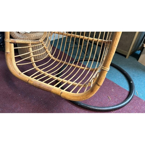 146 - Hanging cane chair, 170cm (h)  / All lots are located at Gower Reclamation, Unit 17b, Crofty Industr... 