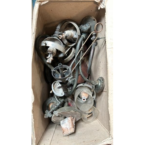 155 - Box of Victorian gas lighting components  / All lots are located at Gower Reclamation, Unit 17b, Cro... 