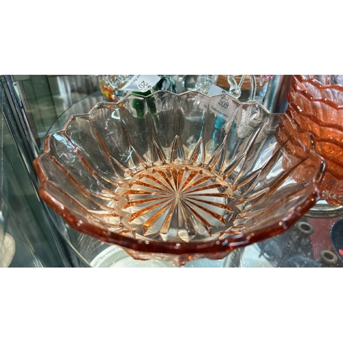 211 - Twelve part set of pink glass bowls and plates  / All lots are located at Gower Reclamation, Unit 17... 