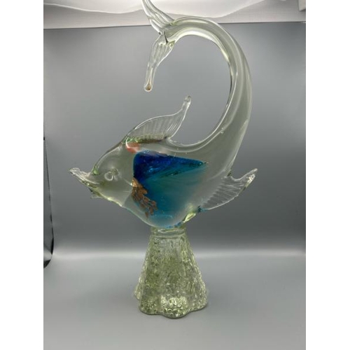 249 - Murano style glass fish, damaged tail, 34cm high  / All lots are located at Gower Reclamation, Unit ... 