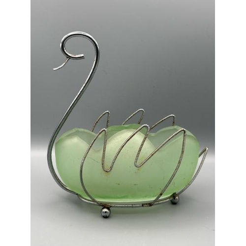 274 - Set of vintage English green art glass baskets including a swan   / All lots are located at Gower Re... 