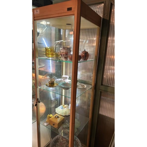 298 - Opera square display cabinet, three glass shelves, currently lit with an LED strip light, with key, ... 