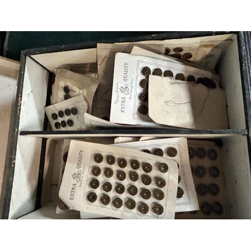 314 - A box full of unused, authentic and original Victorian buttons, including lots made in Austria  / Al... 