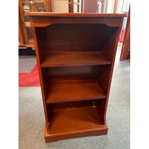 49 - A small wooden display shelf, 84cm (h) x 48cm (w) x 24cm (d)  / All lots are located at Gower Reclam... 