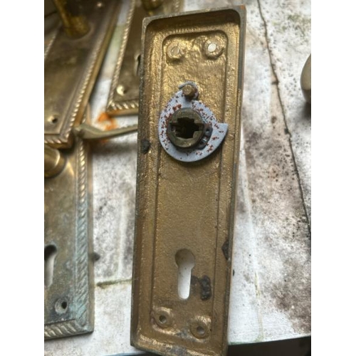 512 - Six brass door handles with roped edges  / All lots are located at Gower Reclamation, Unit 17b, Crof... 