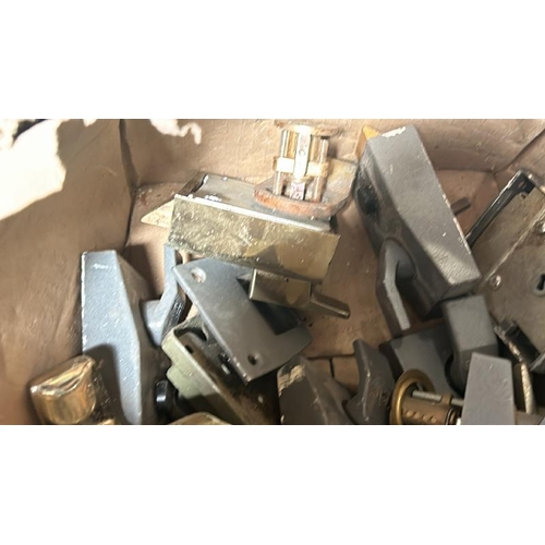 529 - Box of approx fourteen Yale locks, no keys  / All lots are located at Gower Reclamation, Unit 17b, C... 