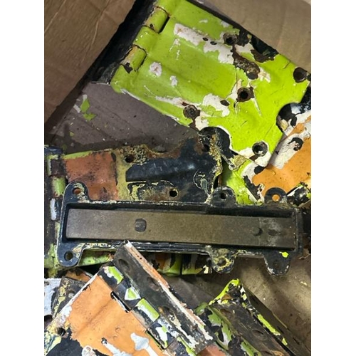 535 - Box of assorted door hinges, most approx 15x8cm  / All lots are located at Gower Reclamation, Unit 1... 