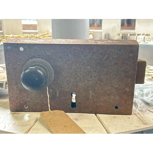 542 - Early victorian castle door rim lock, 30x17x4cm  / All lots are located at Gower Reclamation, Unit 1... 