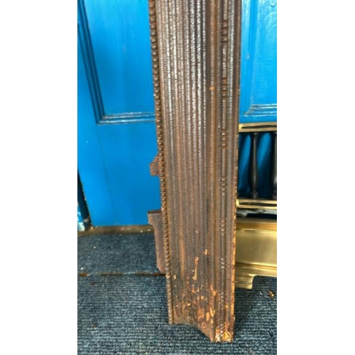 589 - Cast iron fire surround, 50x99.5cm, opening is 30x53cm  / All lots are located at Gower Reclamation,... 