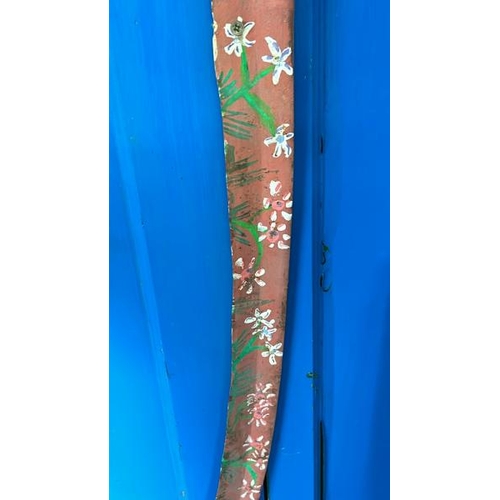 628 - Decorated floral scythe blade, approx 97cm long  / All lots are located at Gower Reclamation, Unit 1... 