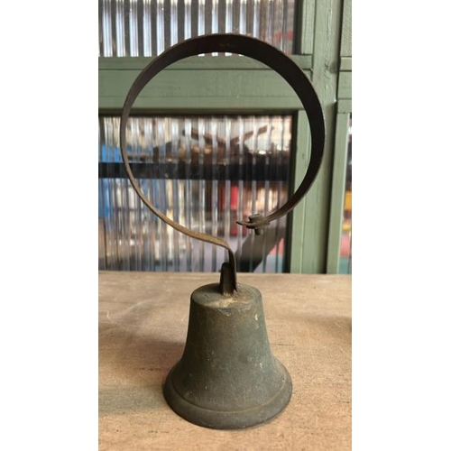 658 - Three vintage bells, tallest is 23.5cm high  / All lots are located at Gower Reclamation, Unit 17b, ... 