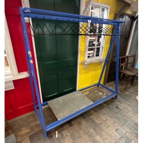 760 - Commercial clothing display rack, 172.5cm (h) x 180cm (w)  / All lots are located at Gower Reclamati... 