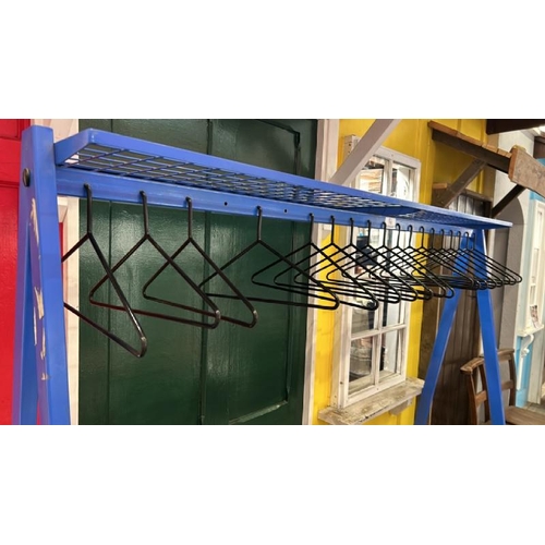 760 - Commercial clothing display rack, 172.5cm (h) x 180cm (w)  / All lots are located at Gower Reclamati... 