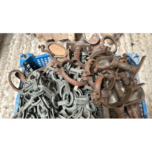 798 - Crate of assorted metal inc. Iron hand rail brackets  / All lots are located at Gower Reclamation, U... 