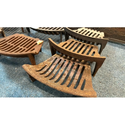 806 - Seven assorted cast iron fire grates  / All lots are located at Gower Reclamation, Unit 17b, Crofty ... 