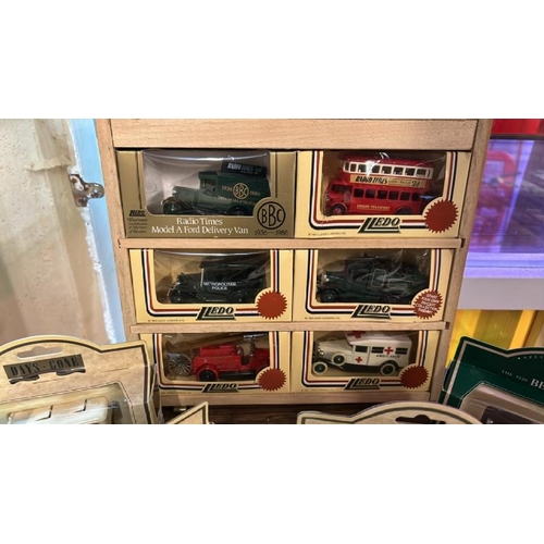 81 - A collection of twenty-one boxed Lledo and Days Gone By model vehicles  / All lots are located at Go... 