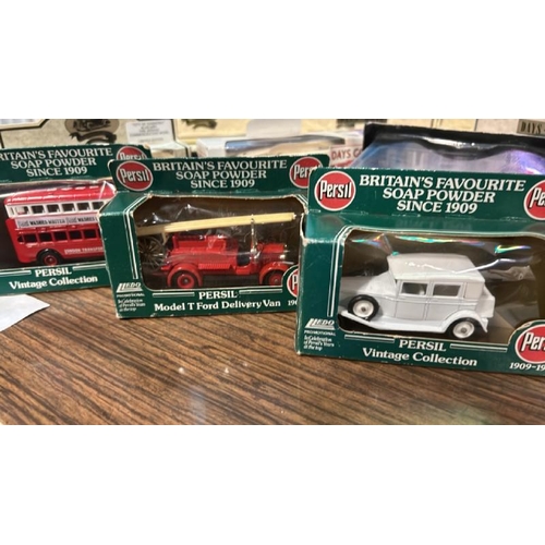 81 - A collection of twenty-one boxed Lledo and Days Gone By model vehicles  / All lots are located at Go... 