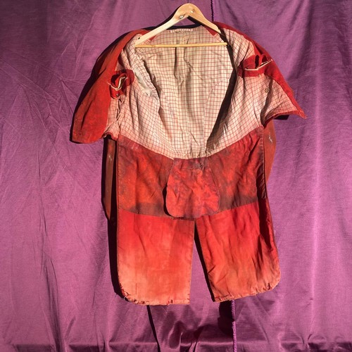 734 - A Red military tunic  / All lots are located at The Barn, Hampstead Farm, Nr Henley on Thames, Oxfor... 