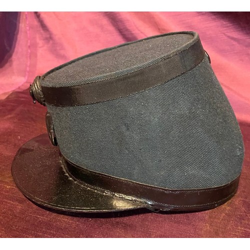 681 - A 19th century style theatrical peaked cap to a Victorian rifle company / All lots are located at Th... 