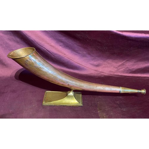 727 - A 20th century presentation huntsman's horn, copper on brass stand / All lots are located at The Bar... 