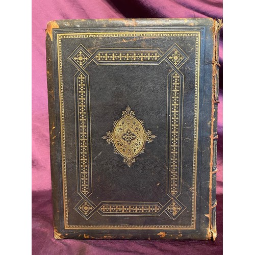 689 - Early 19th century family bible / All lots are located at The Barn, Hampstead Farm, Nr Henley on Tha... 