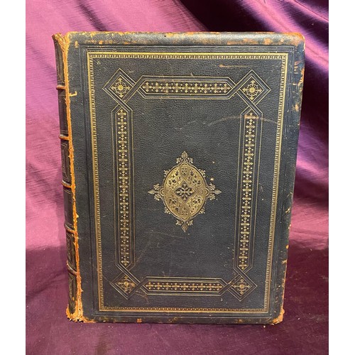 690 - Early 19th century family bible / All lots are located at The Barn, Hampstead Farm, Nr Henley on Tha... 