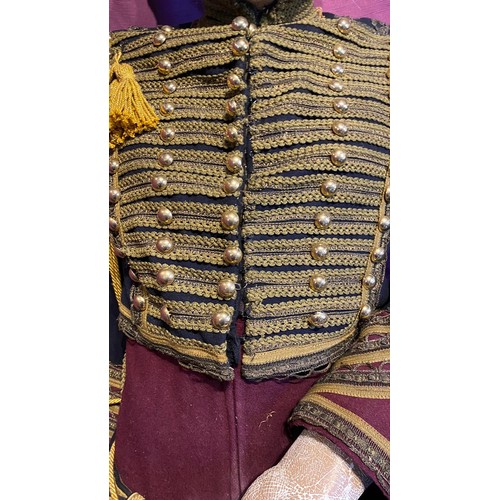 720 - A mid-20th century life sized mannequin of a gentleman dressed as a Hussar, vendor states that costu... 