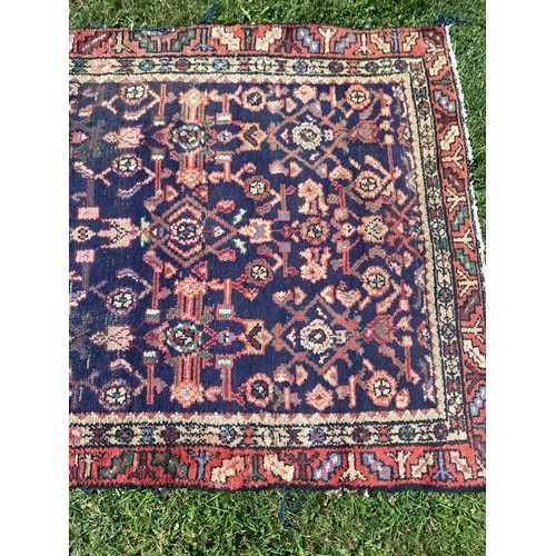 717 - A 20th century handmade runner rug / All lots are located at The Barn, Hampstead Farm, Nr Henley on ... 