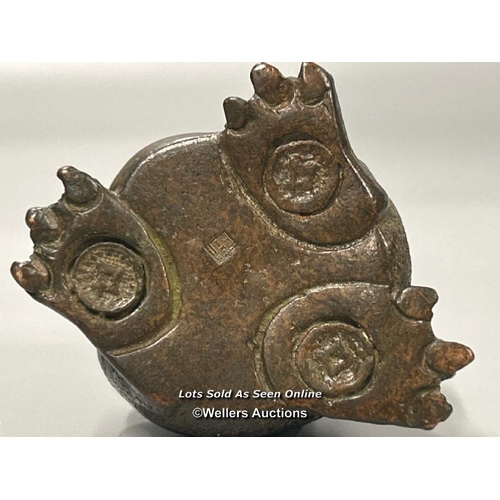 21 - A Chinese bronze three footed Toad, impressed marks to the base, 5cm high / AN4