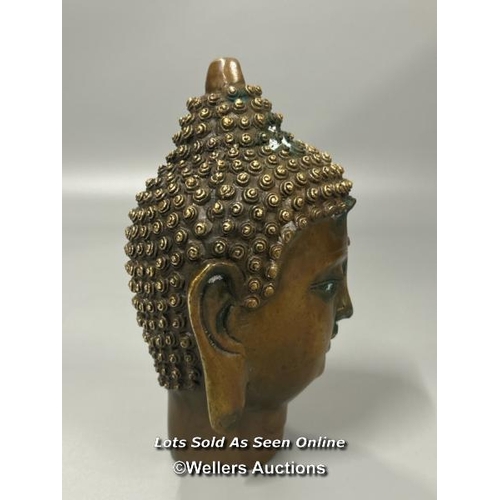 23 - A Chinese bronze goddess head, impressed mark to the base, 14cm high / AN4