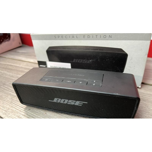 8503 - BOSE SOUNDLINK MINI 2 SE SPEAKER / SOME MINIMAL SIGNS OF USE / CONNECTS AND PLAYS MUSIC / WITH BOX /... 