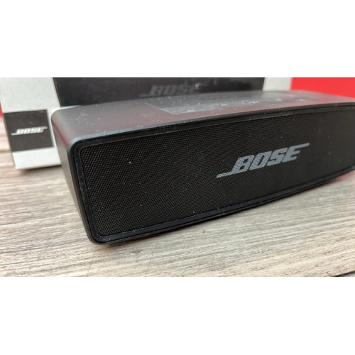 8503 - BOSE SOUNDLINK MINI 2 SE SPEAKER / SOME MINIMAL SIGNS OF USE / CONNECTS AND PLAYS MUSIC / WITH BOX /... 