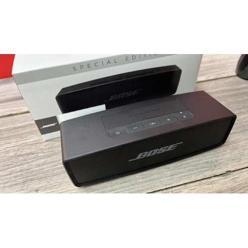 8504 - BOSE SOUNDLINK MINI 2 SE SPEAKER / APPEARS TO BE NEW, OPEN BOX / POWERS UP, CONNECTS AND PLAYS MUSIC... 