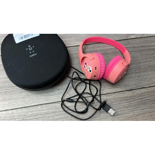 8511 - BELKIN SOUNDFORM MINI WIRELESS ON-EAR HEADPHONES FOR KIDS WITH TRAVEL CASE / POWERS UP & CONNECTS / ... 