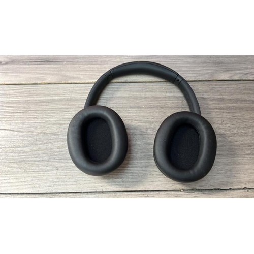 8535 - SONY WHCH720NB NOISE CANCELLING OVEREAR HEADPHONES / POWERS UP, CONNECTS & PLAYS MUSIC / WITHOUT BOX... 