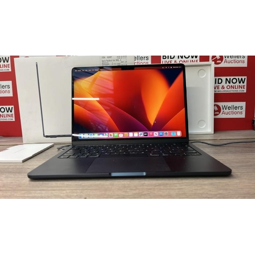 8541 - APPLE MACBOOK AIR 2022, APPLE M2 CHIP, 8GB RAM, 512GB SSD, 13.6 INCH IN MIDNIGHT, MLY43B/A / LIMITED... 